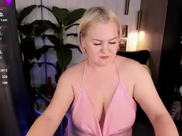 Chaturbate Live Sex Cam of yolanda_kiss