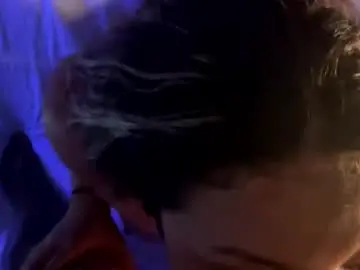 Chaturbate Live Sex Cam of lipglossbrat