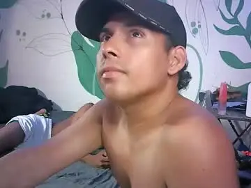 Chaturbate Sex Cam of latinos2411