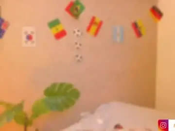 Chaturbate Free Live Porn of miah_luv