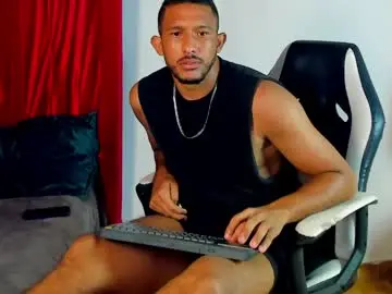 Chaturbate Live Sex Cam of jules_crof300