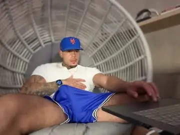 Chaturbate Sex Chat of yamp_bigcock