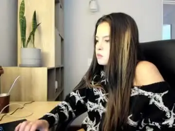Chaturbate Adult Video Chat of amanda_callum_