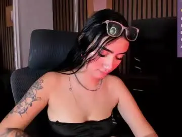 Chaturbate Sex Cam of kendallmeyers