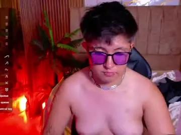 Chaturbate Best live sex cam show of nevolo_tay