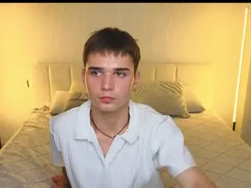 Chaturbate Live Sex Cam of simonboy592