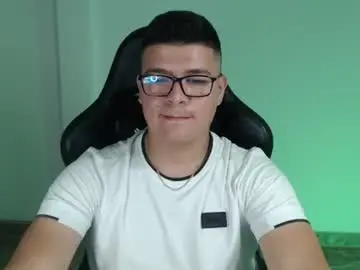 Chaturbate Live Porn of david_smit_