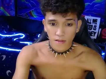 Chaturbate Live Sex Cam of ken_bigcockxx