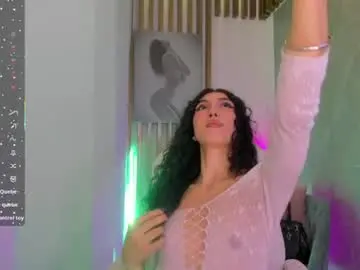 Chaturbate Live Sex Cam of allicemackenzie_