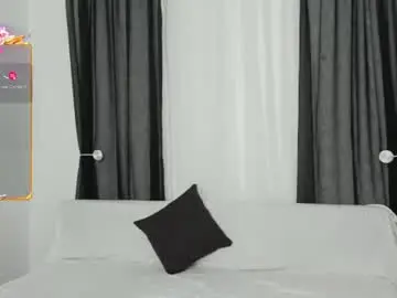 Chaturbate Live Sex Cam of sexy_emeli