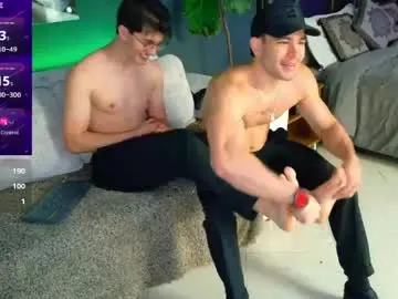 Chaturbate Live Sex Cam of maisonbastian