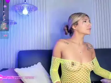 Chaturbate Adult Webcam of miakelsey