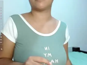Chaturbate Live Sex Cam of samyathome