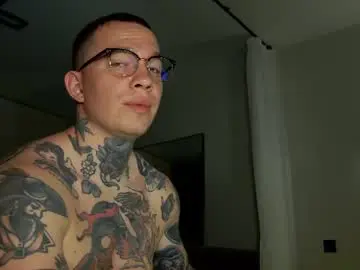 Chaturbate Live Sex of tom__ice