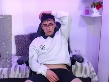 Chaturbate Nude Webcam of andy_norton