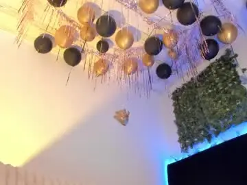 Chaturbate Watch Live Sex Cams of flylia_