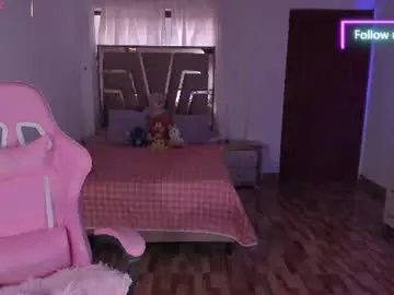 Chaturbate Watch Live Sex Cams of lunna_roosee