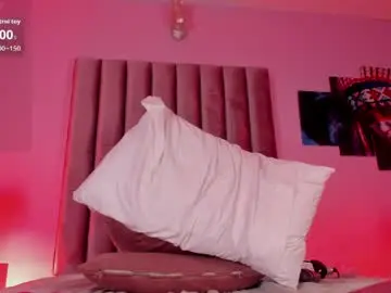 Chaturbate Nude Webcam of isabella_flowerss