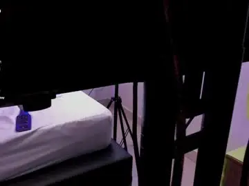 Chaturbate Free Porn Cam of emmarouss1