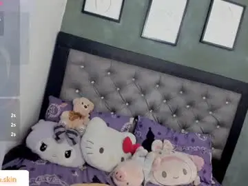 Chaturbate Watch Live Sex Cams of ebonyskinn