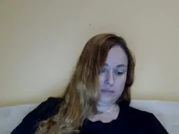 Chaturbate Nude Webcam of zara_red