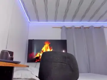 Chaturbate Free Live Porn of benji_andrew