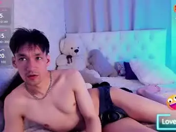 Chaturbate Live Sex Cam of calvinowens