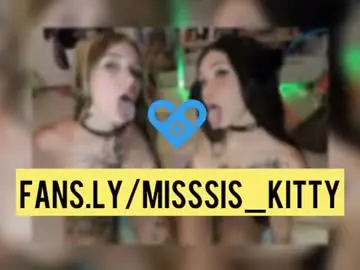 Chaturbate Adult Webcam of masterr_and_kittyy