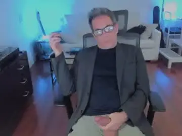 Chaturbate Live Sex Cam of andy0pandi