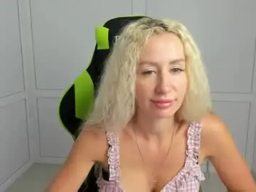 Chaturbate Free Porn Cam of marilyndreamm