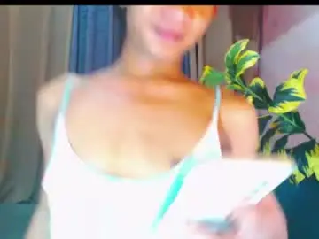 Chaturbate Live Sex Cam of blackbarbie_jamie