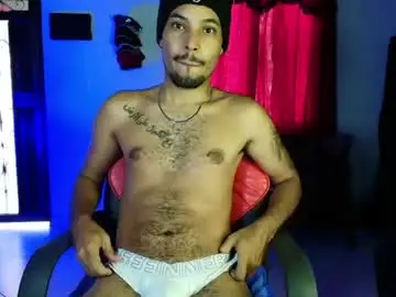 Chaturbate Adult Video Chat of colinlatinbrown