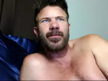 Chaturbate Live Sex Cam of ahardman10