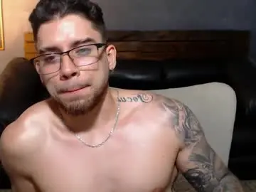 Chaturbate Live Sex Cam of mike_montoya