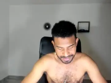 Chaturbate Live Sex Cam of bruce_1111