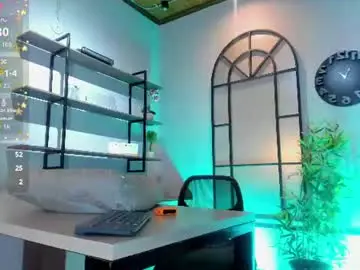 Chaturbate Live Sex Cam of drakeneumann