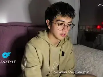 Chaturbate Live Sex of juancamroom