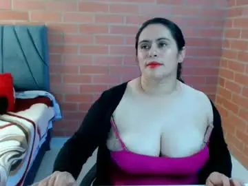 Chaturbate Live Sex of paula__117