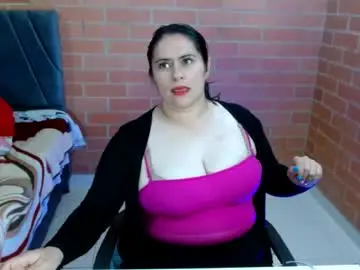 Chaturbate Best live sex cam show of paula__117