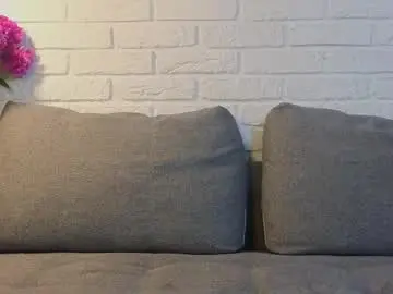 Chaturbate Live Sex Cam of qwelbi
