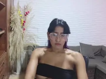 Chaturbate Live Sex Cam of violet_rousse7