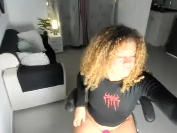 Chaturbate Live Sex Cam of lina_andr