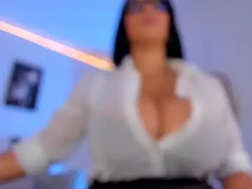 Chaturbate Live Sex Cam of anahi_ryan