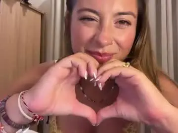 Chaturbate Live Sex Cam of karinaaaxx