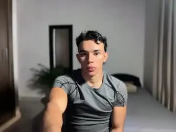 Chaturbate Free Porn Cam of joulianogreco1