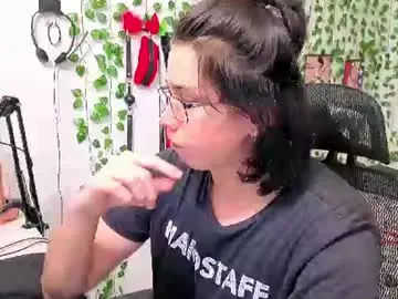 Chaturbate Live Porn of andy_gray01