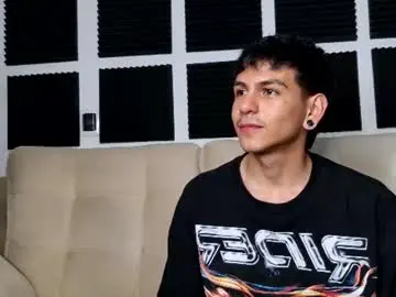 Chaturbate Live Porn of austin_falcon