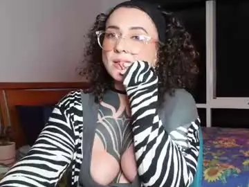 Chaturbate Live Sex Cam of belen_osqura