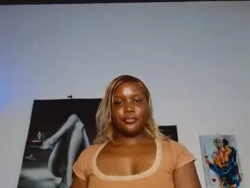 Chaturbate Live Sex Cam of blackmellanin_