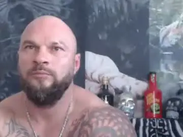 Chaturbate Live Sex Cam of viking_me